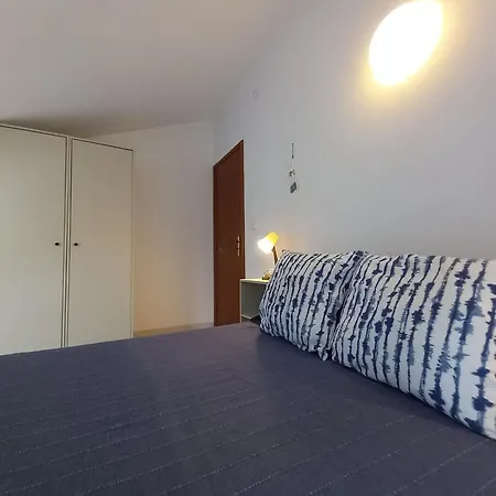Apartment For 8, With Game & Office Sao Bernardino